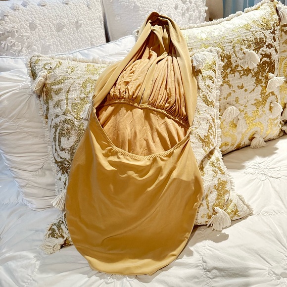 Norma Kamali
Women’s Halter Low Back Mio One Piece Swimsuit - Picture 4 of 5